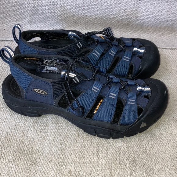 Keen men’s size 7.5 (8.5 women’s)  Blue rubber Sandals - Picture 10 of 16